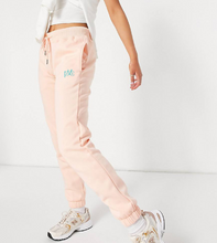 Load image into Gallery viewer, Women&#39;s New Balance PMC Soft Pink Joggers
